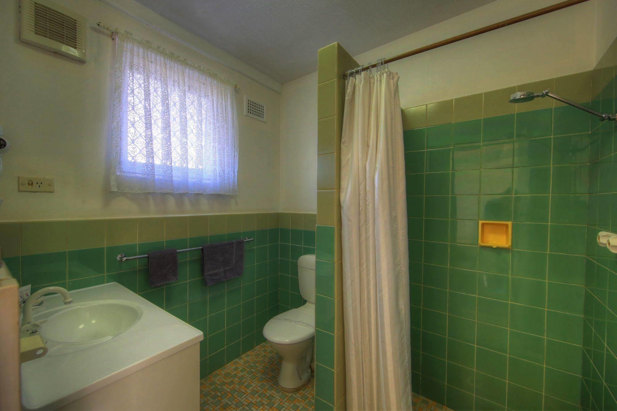 Bermagui Motor Inn Bagian luar foto